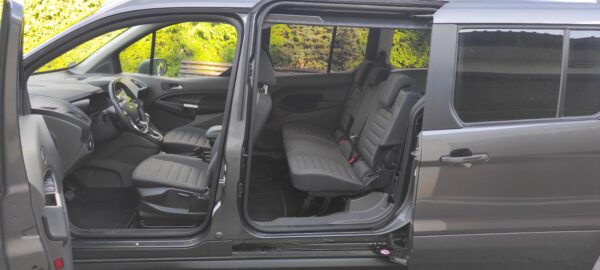 FORD TOURNEO CONNECT  dostosowany do potrzeb przewożenia osób niepełnosprawnych - obrazek 6